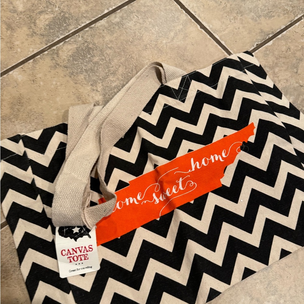 TN Chevron canvas tote bag. 🍊 tennessee nwt